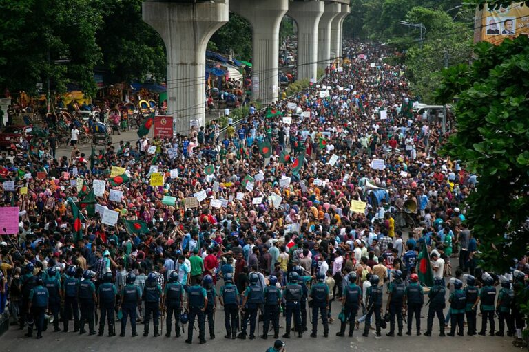 বাংলাদেশ : আত্মপরিচয় ও শ্রেণিসংঘাত