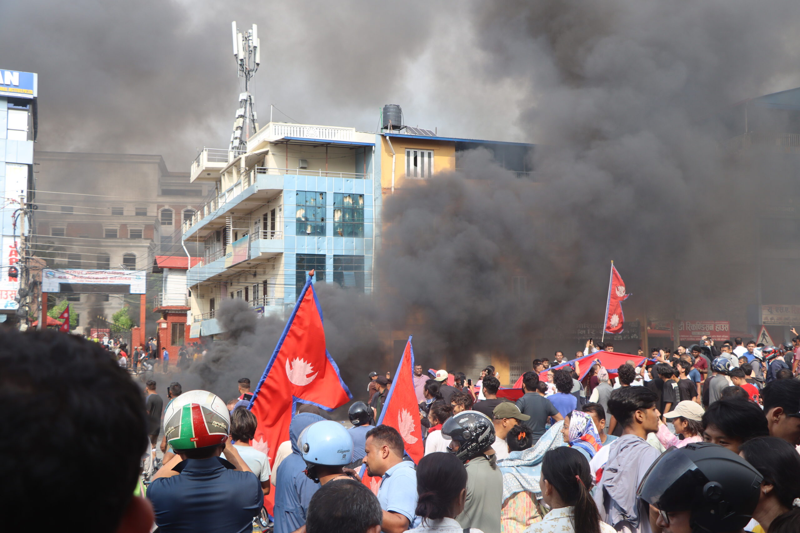 2025_Nepalese_Gen_Z_protesters_infront_of_Bharatpur_mahanagarpalika_office
